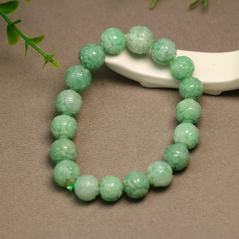 #H028一串绿色天然A货翡翠团寿龙纹雕花珠子手串18子手链