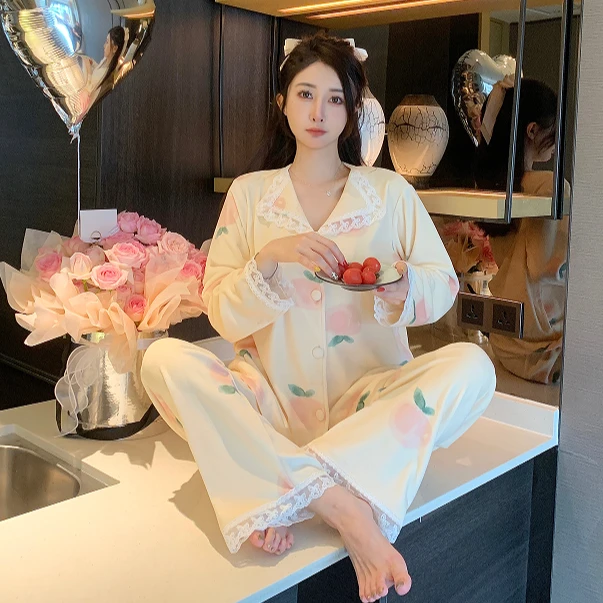 【超柔蕾丝桃子】23年超柔ins新款套装网红简约韩版秋冬长袖套装