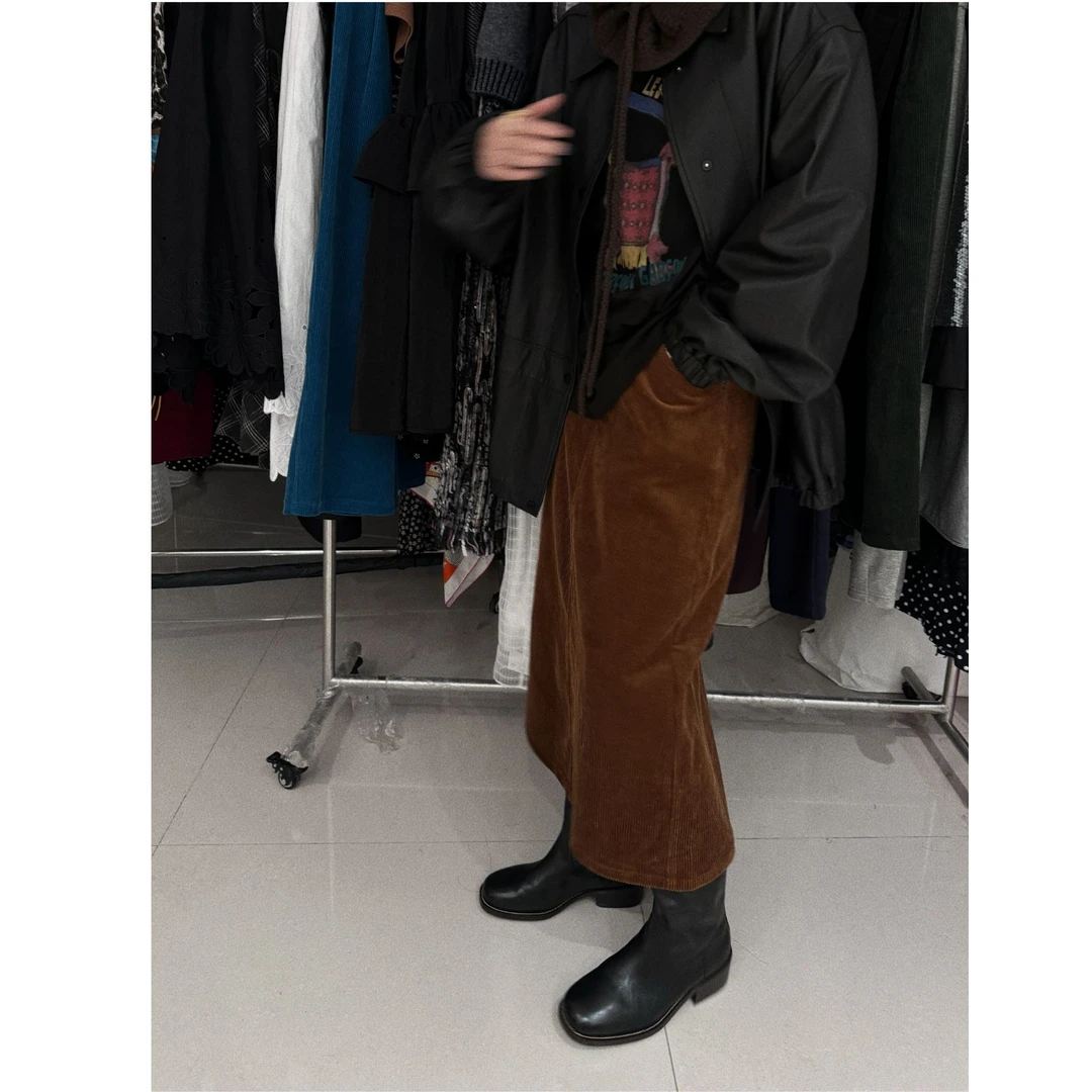 复古灯芯绒遮胯半身裙 J24B285