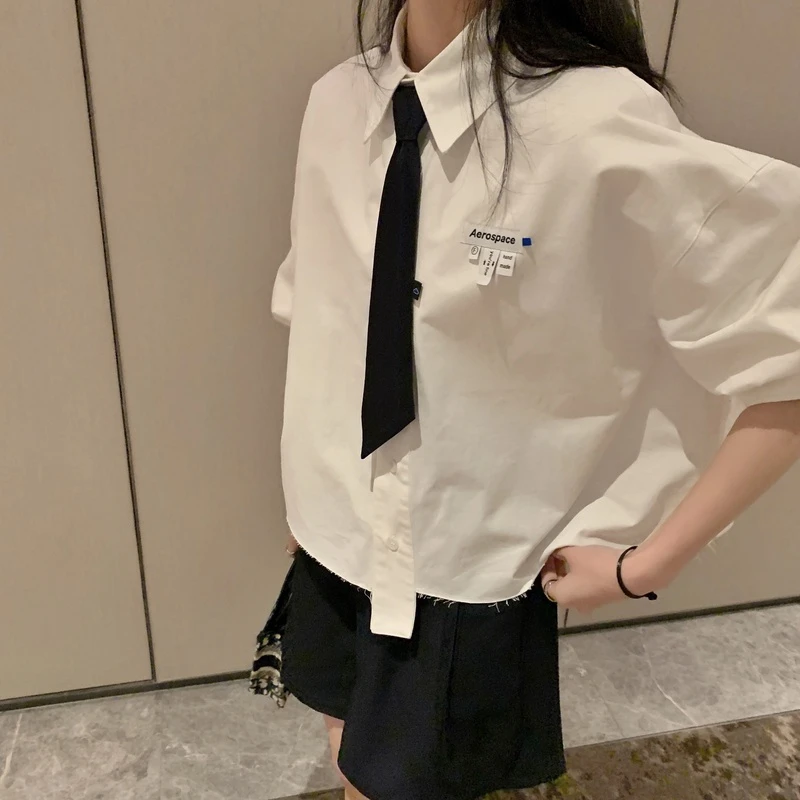 FF BLUE 姐姐帅不 百万剪裁设计感不规则撕边短袖领带衬衫女上衣