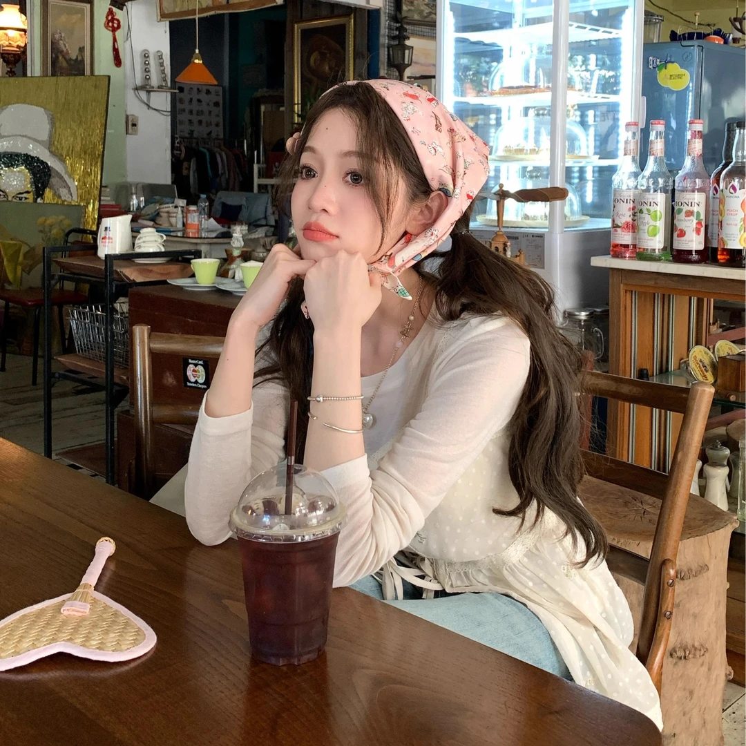 FF BLUE 凉风有信 早春心机叠穿 微透打底衫两色