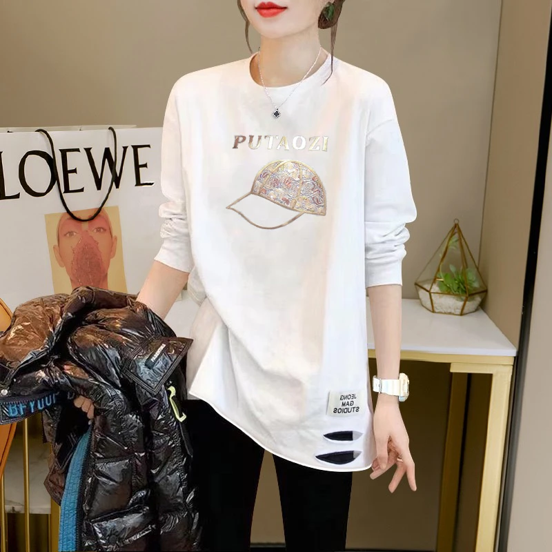 初秋穿搭出游服装女长袖t恤中长款遮屁股上衣白色宽松内搭打底衫