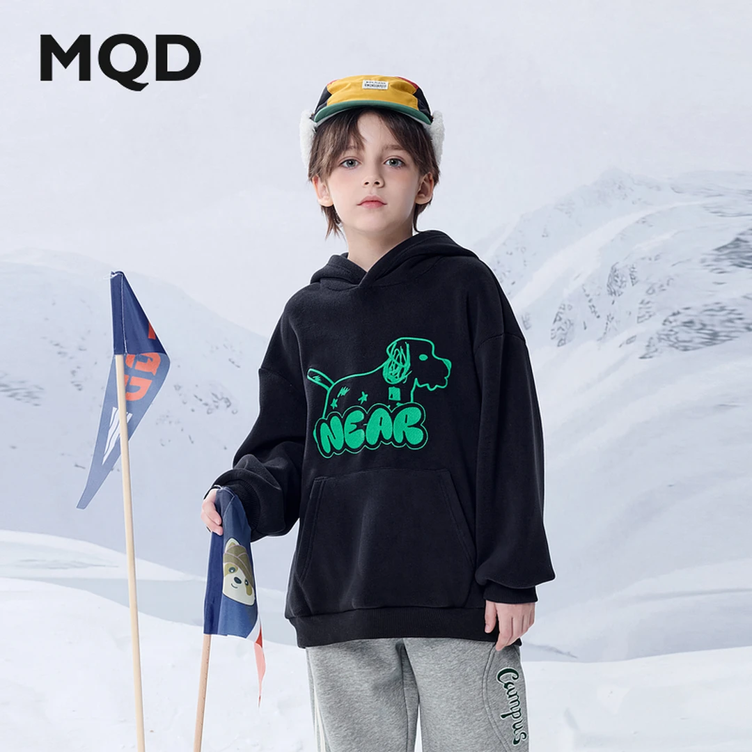MQD童装24冬季新品男大童学院风卡通加绒休闲连帽卫衣9644W0608