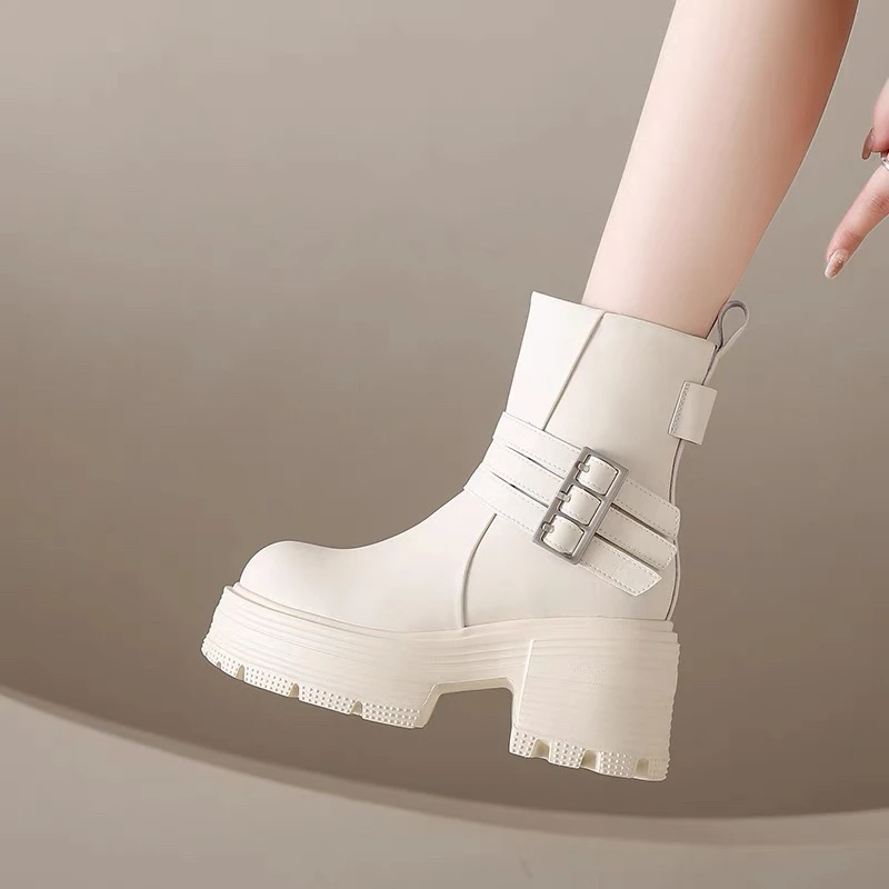 英伦风马丁靴女2024秋季新款机车靴超火厚底粗跟高跟切尔西小短靴