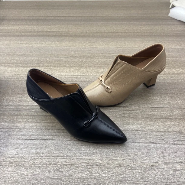 单鞋2024年春季新款时尚百搭尖头纯色中跟细跟一脚蹬款 143271324