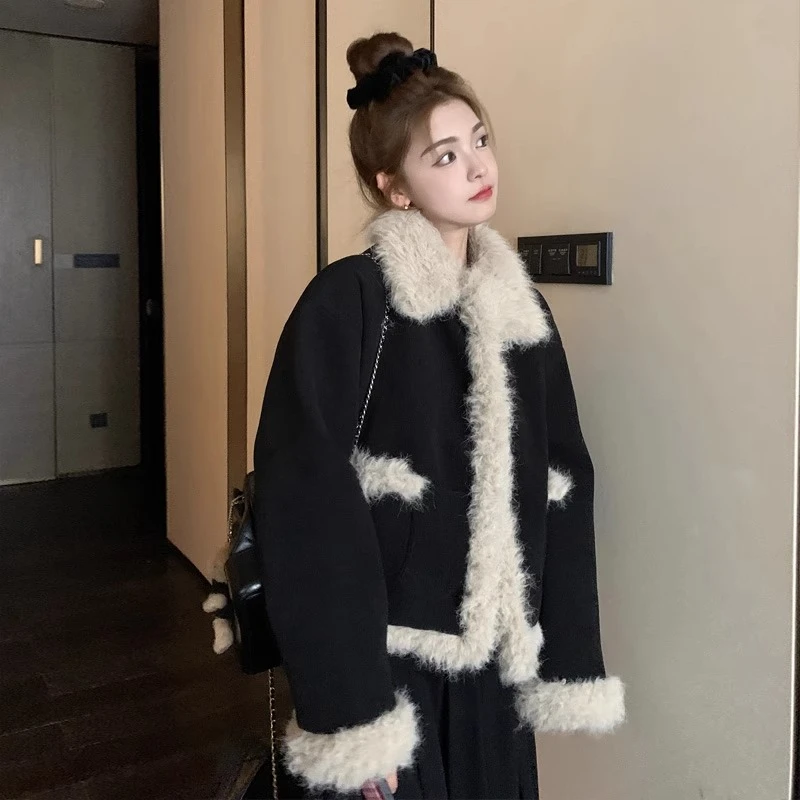 2024冬新款小香风羊加厚外套女黑色宽松灯芯绒小个子短款上衣潮