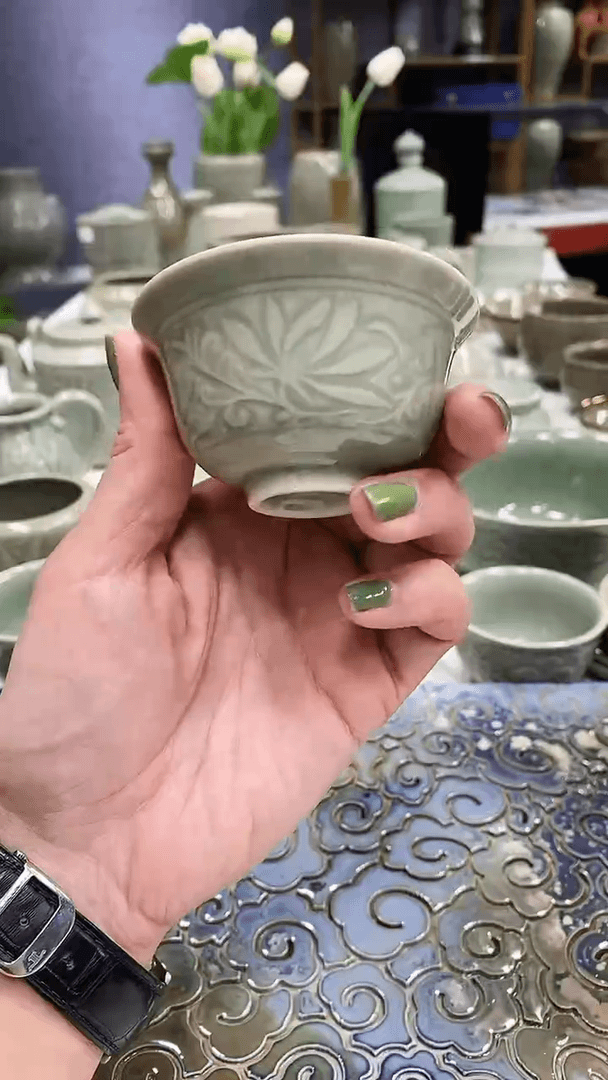 【闪购商品】瓷其他缠枝莲纹小茶杯】1只】TC021微瑕