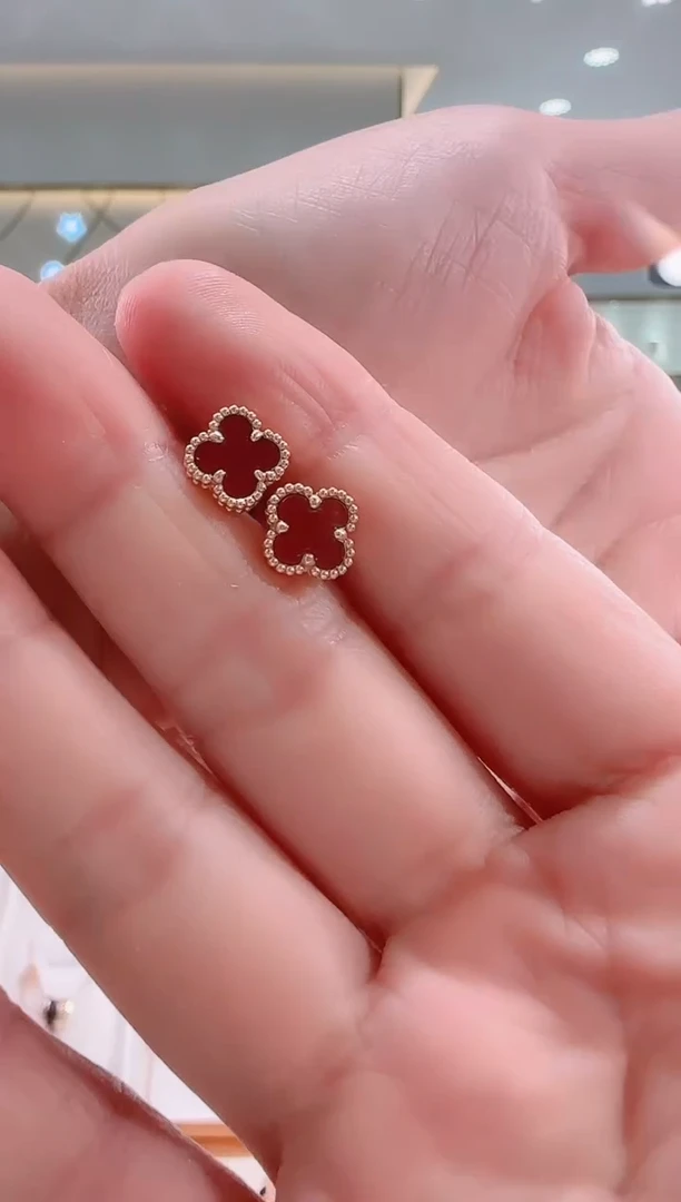 【闪购商品】玛瑙/玉髓耳饰18K金镶嵌18K金耳饰9mm