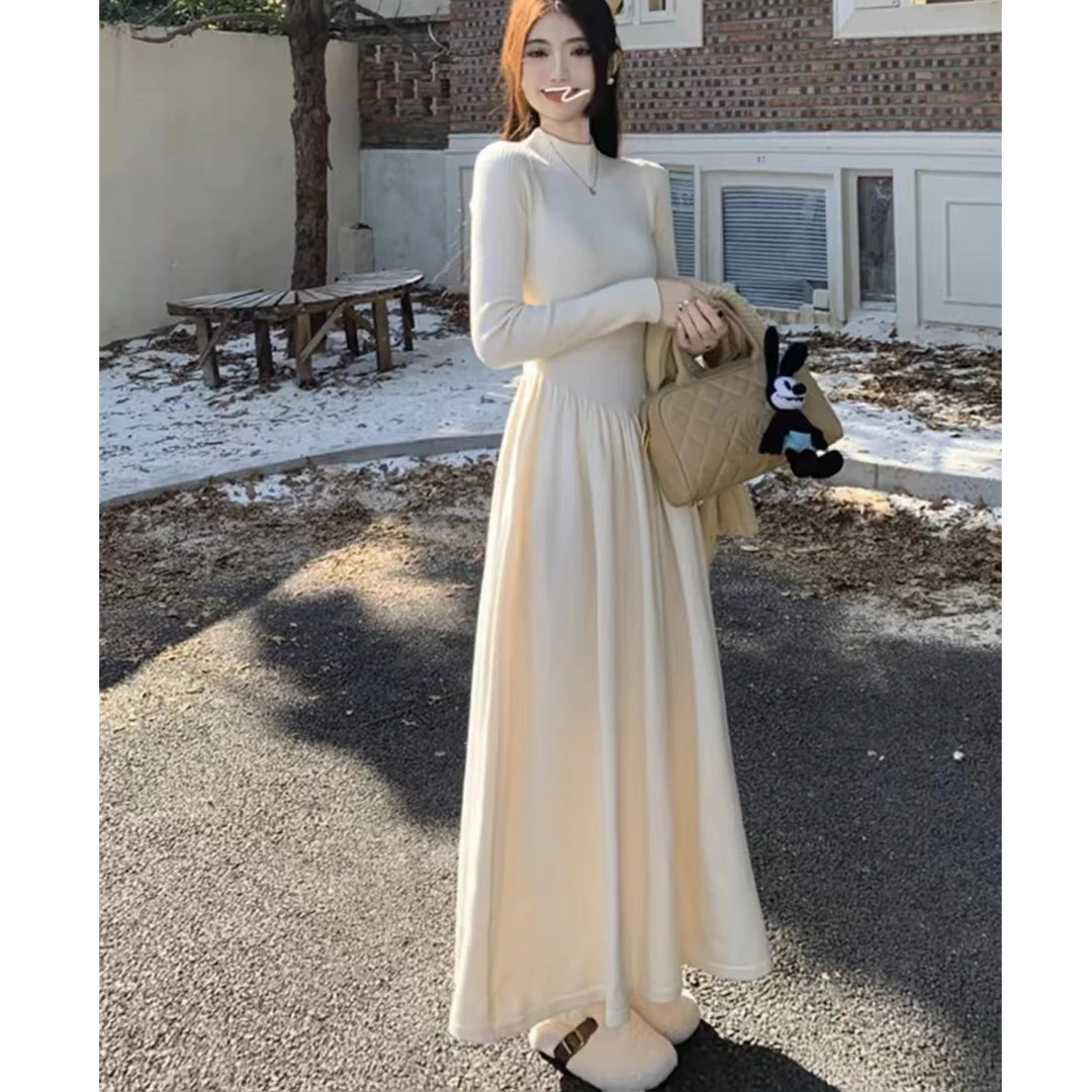 半高领气质内搭针织连衣裙2024新款女秋冬收腰显瘦a字裙打底长裙