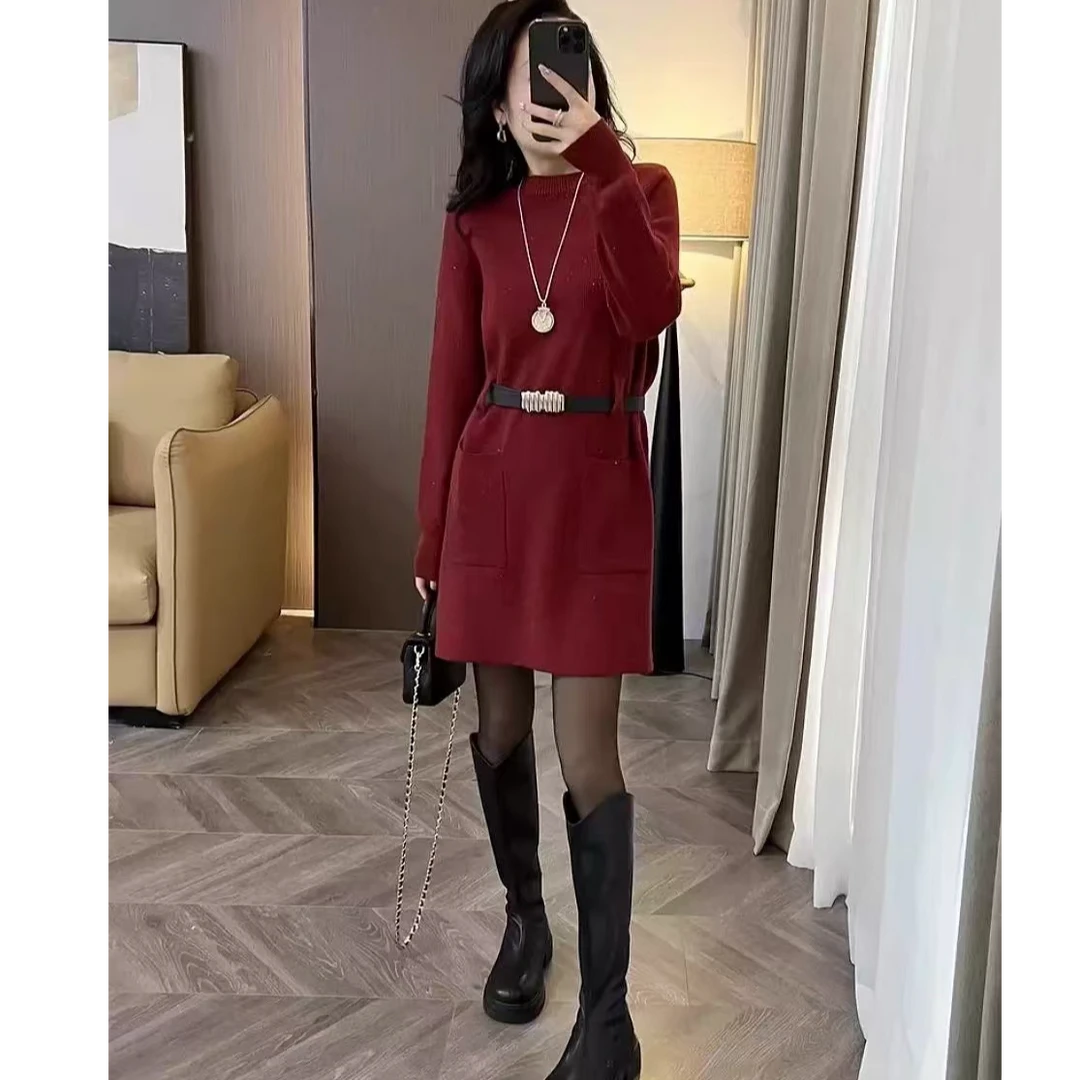 法式慵懒风金线亮丝红色毛衣裙女秋冬气质显瘦腰带打底针织连衣裙