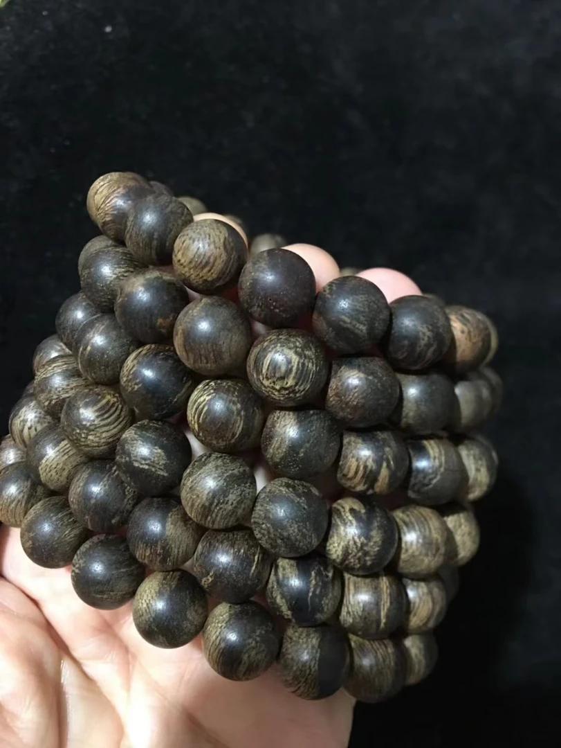 文莱沉水级别1.15mm天然野高货手串，兰花香，奶香，多样性发一