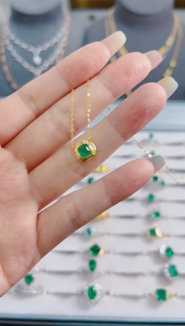 【闪购商品】祖母绿锁骨链18K金镶嵌·