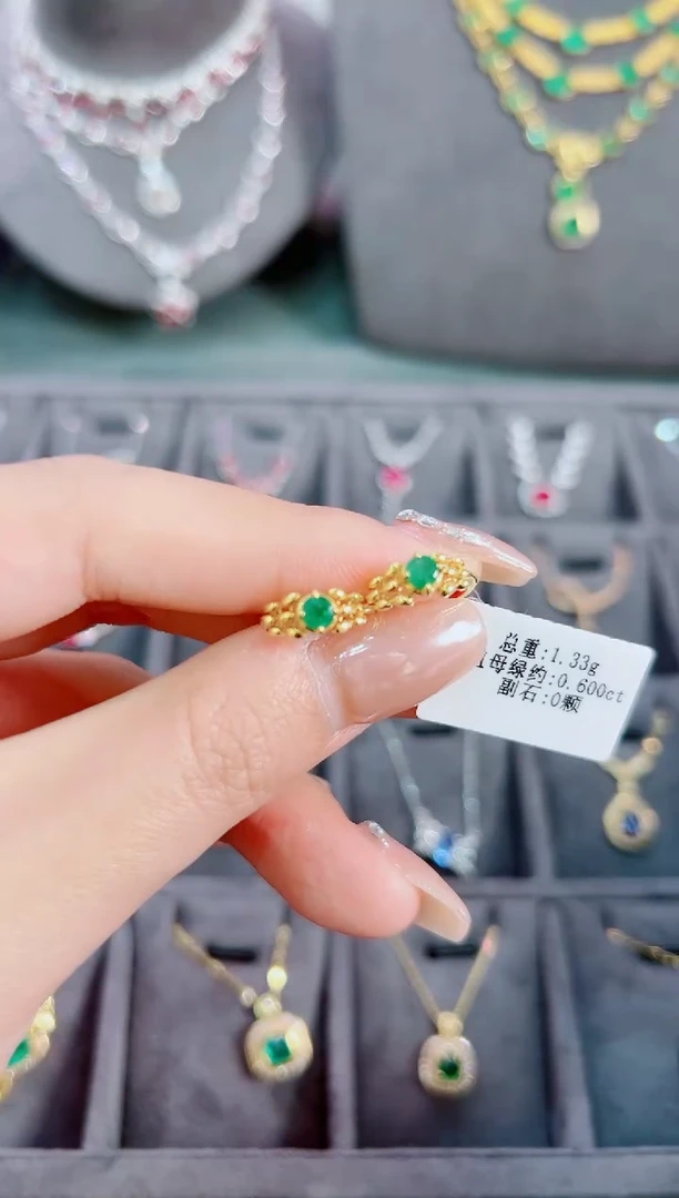 【闪购商品】祖母绿耳包18K金镶嵌·
