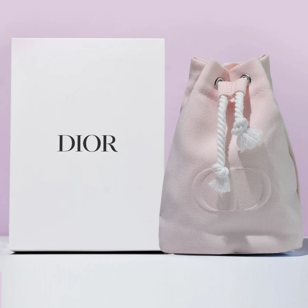 全新未使用 DIOR/迪奥 CD白色化妆包赠品抽绳袋收纳包ins风便携款