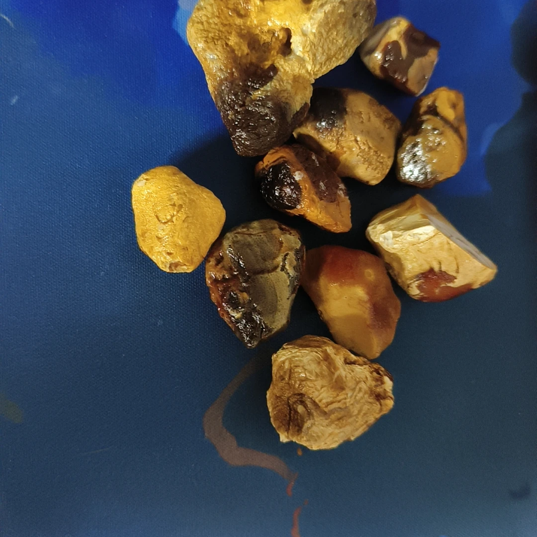 琥珀蜜蜡原石定制