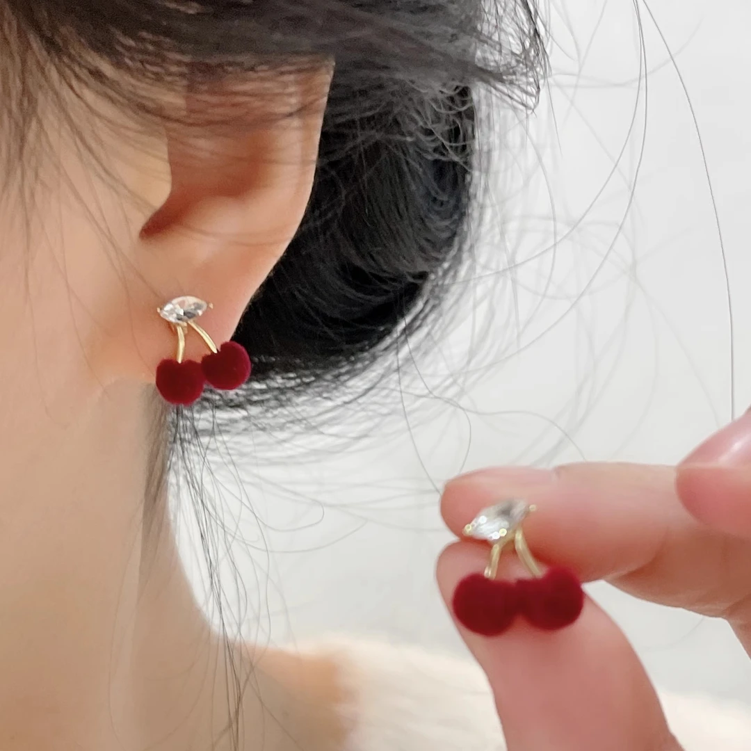 银针红色樱桃耳钉女甜美可爱气质设计感耳饰喜庆新年耳环小巧4555
