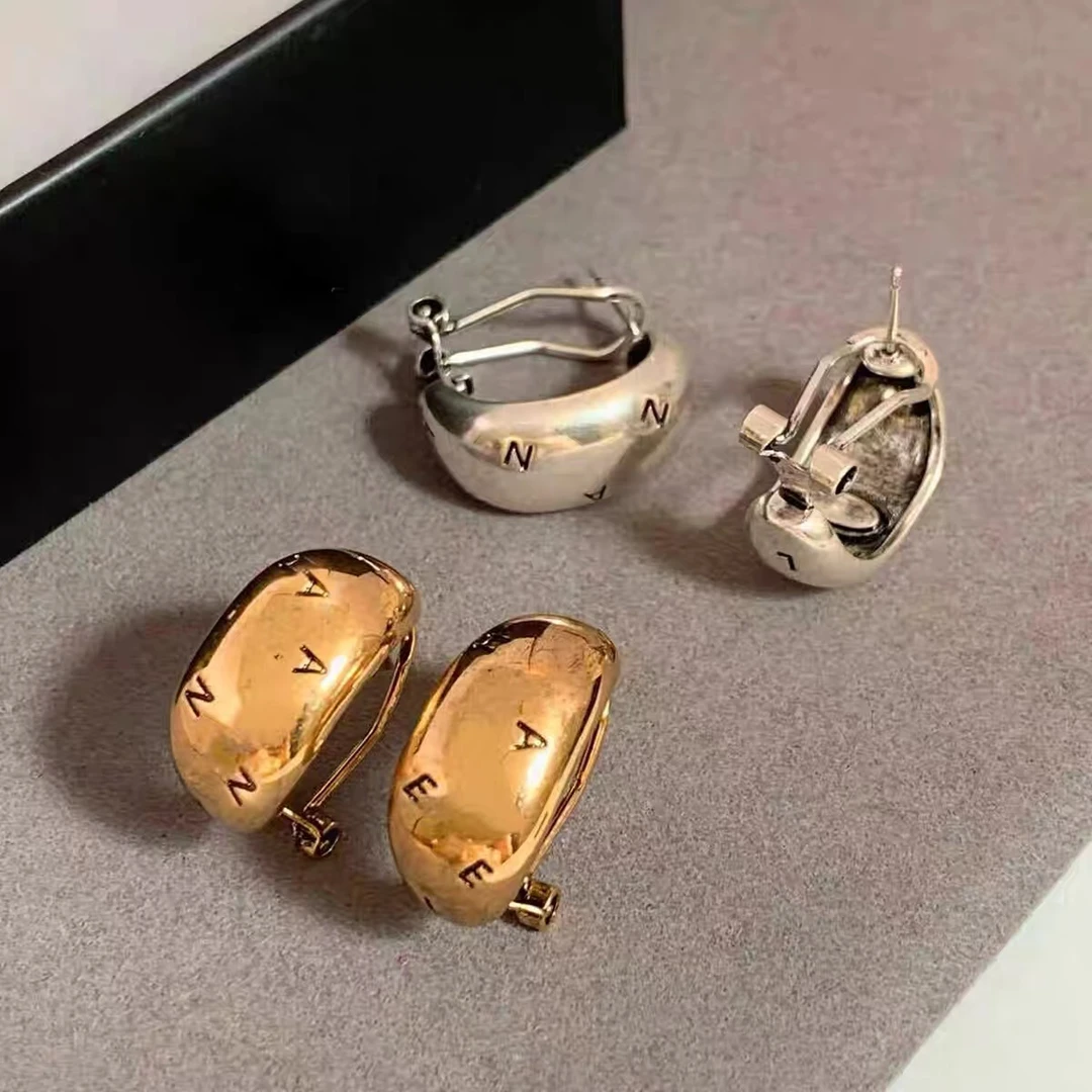 银针做旧中古字母耳环女轻奢高级感独特金色欧美复古气质耳饰4295