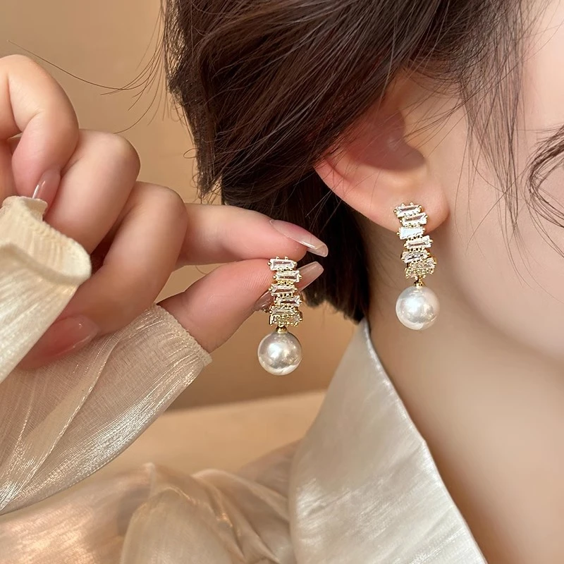 法式仿珍珠耳环新款爆款小众独特耳钉轻奢高级感气质耳饰女6350
