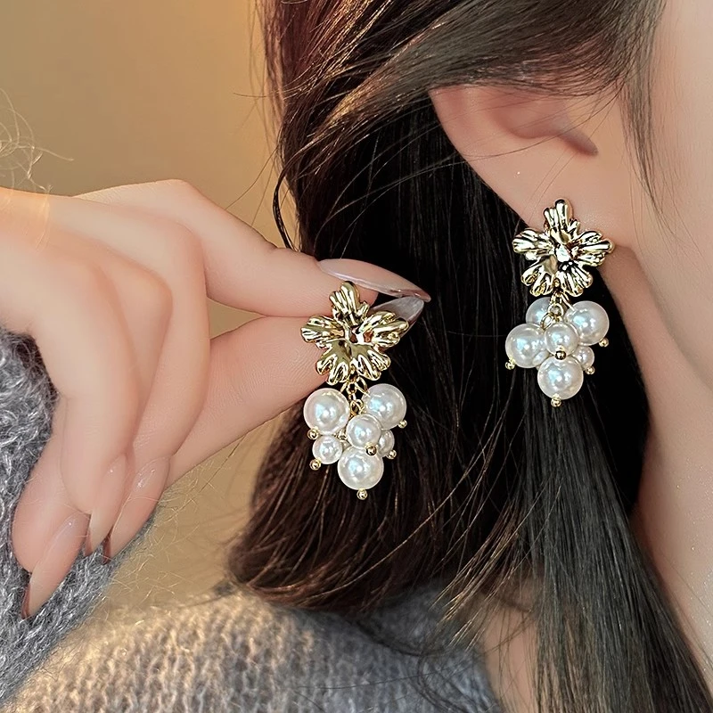 小众设计感高级葡萄仿珍珠流苏耳钉独特新款耳环气质爆款耳饰5700