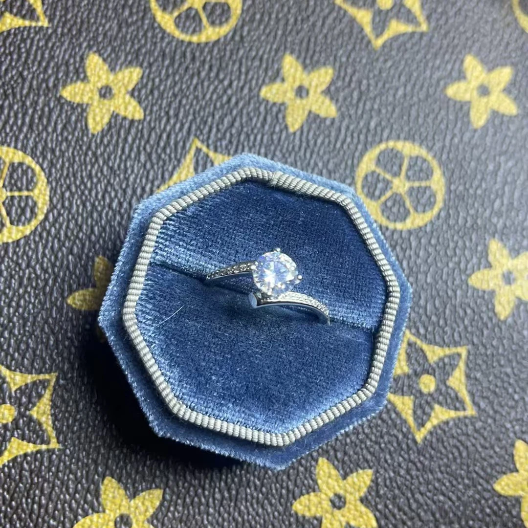 925银莫桑石戒指 倾心1克拉戒指.xx267