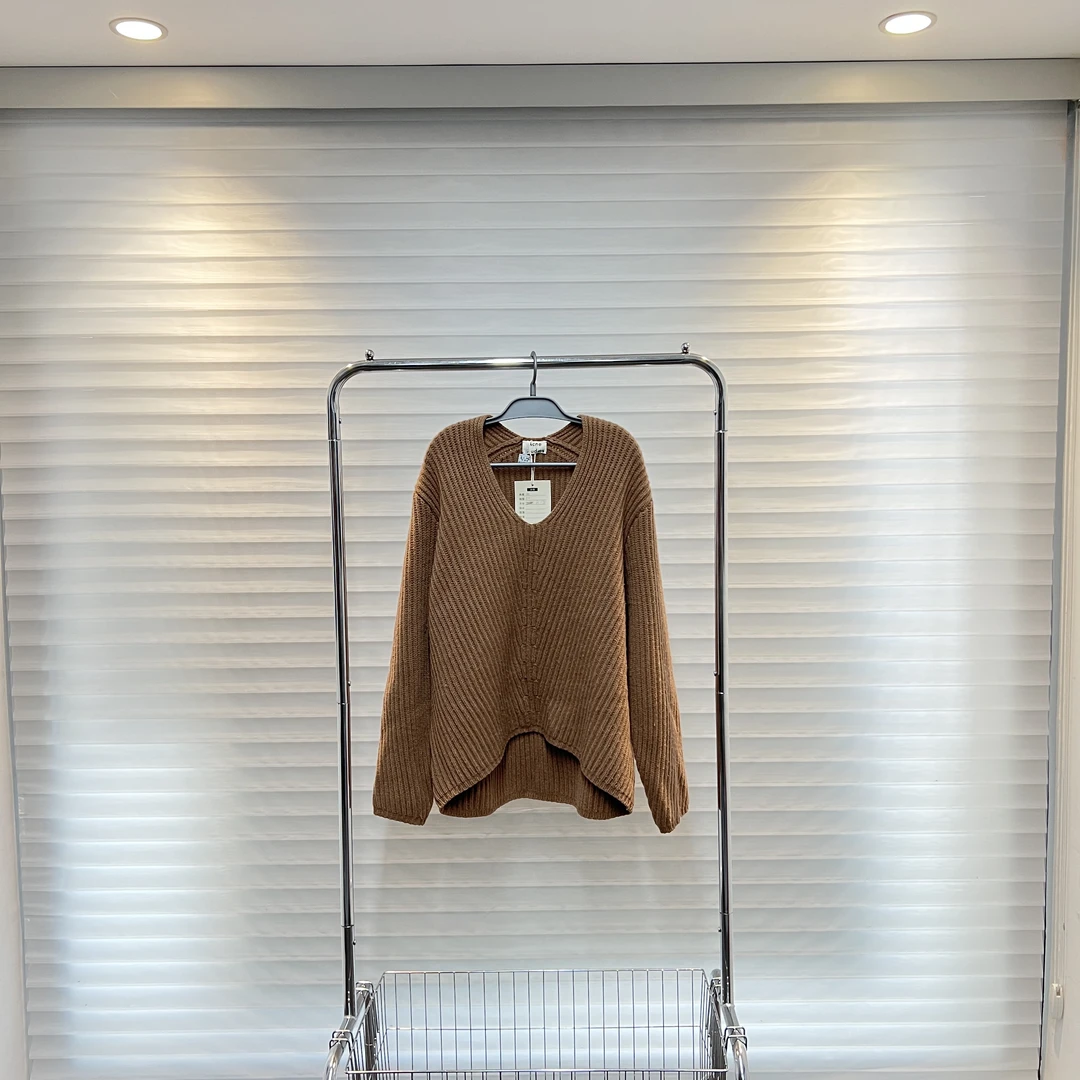 99新/Acne Studios/acne针织V领毛衣/m码/公价4k/1400