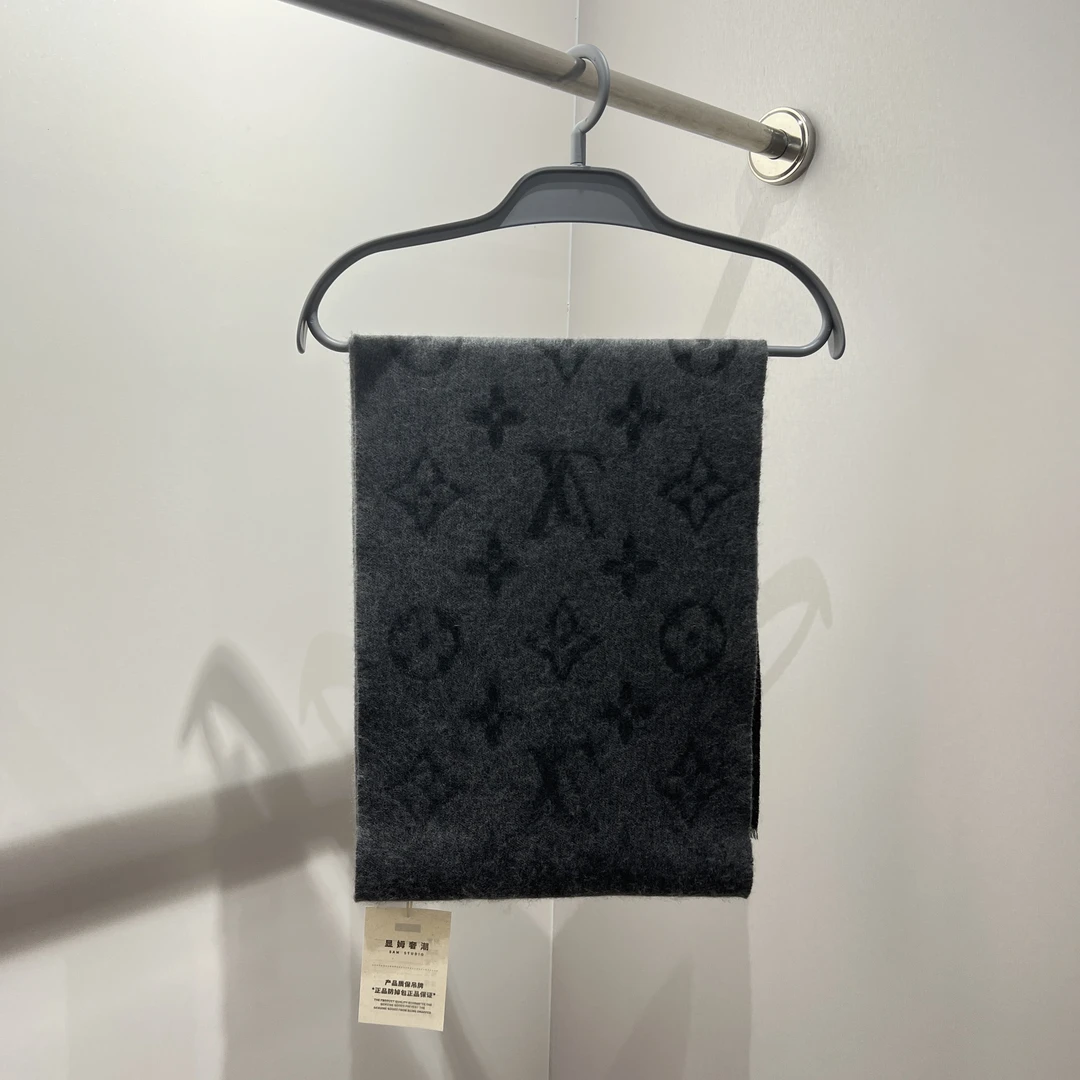 Louis Vuitton/路易威登lv 2h039 99新 老花logo围巾 均码 公价9k