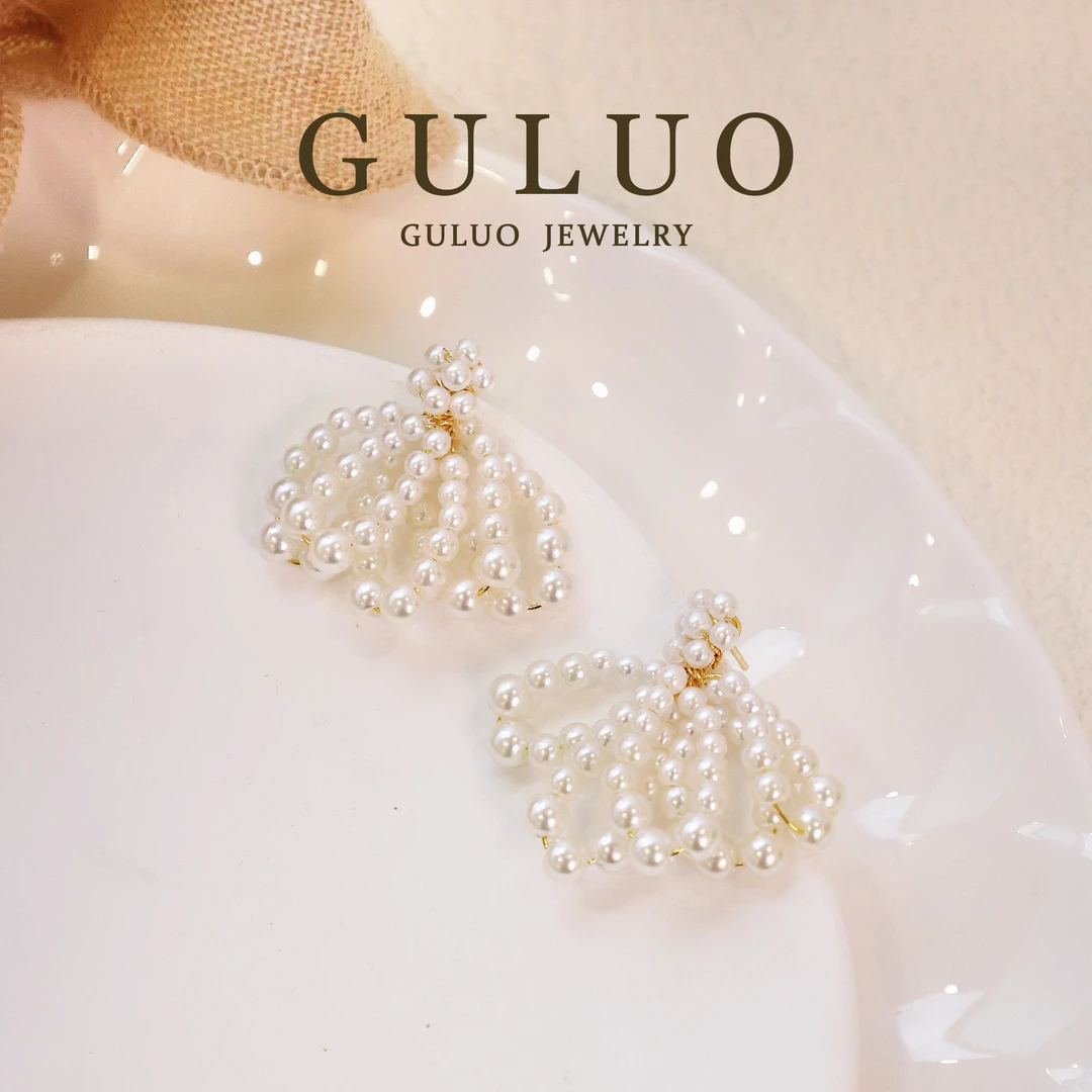 非金属仿珍珠耳饰 轻奢小花朵花瓣耳钉耳环1482珠珠气质款小众