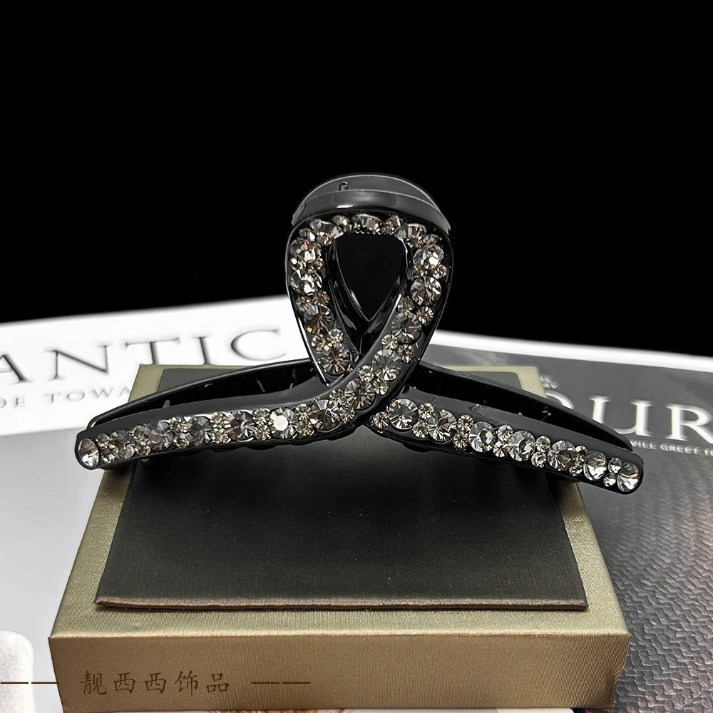 9266 11厘米简约气质满钻抓夹