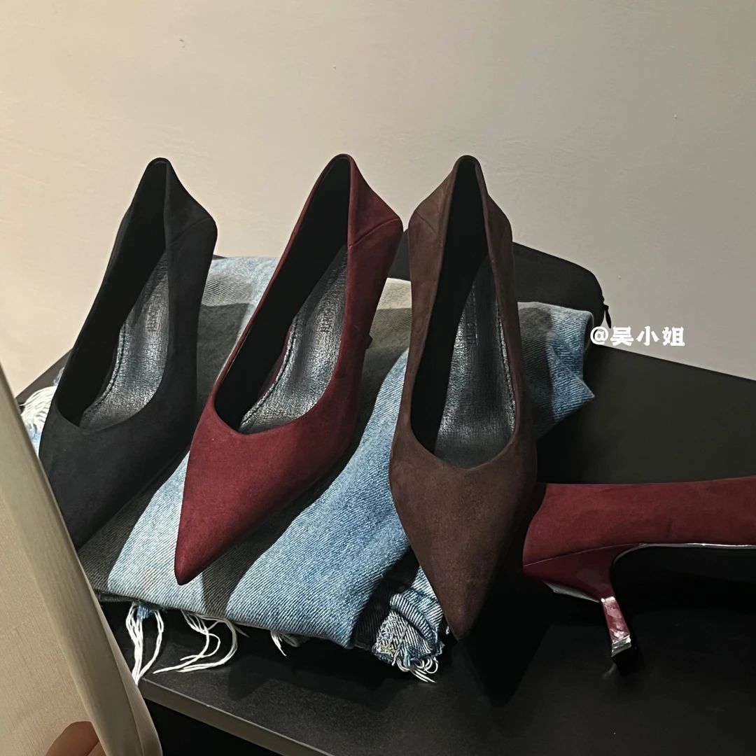 2024秋季新款法式尖头浅口高跟绒面气质时尚百搭黑色细工作单鞋