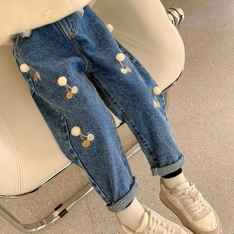 女童韩版牛仔裤秋冬季2023新款儿童装宝宝外穿春秋裤子洋气小脚裤