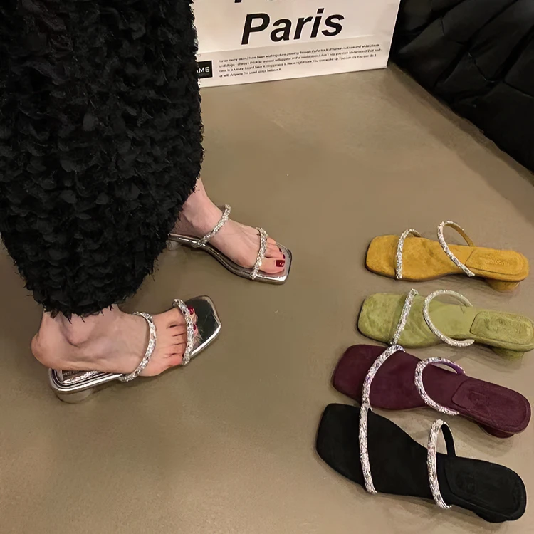 法式小跟凉拖外穿女鞋子2024年春夏新款粗跟配裙子水钻黑色凉鞋
