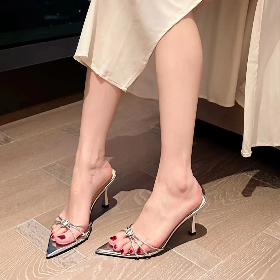 气质高跟拖鞋女夏季爱心水钻细跟凉鞋外穿尖头细跟高跟鞋