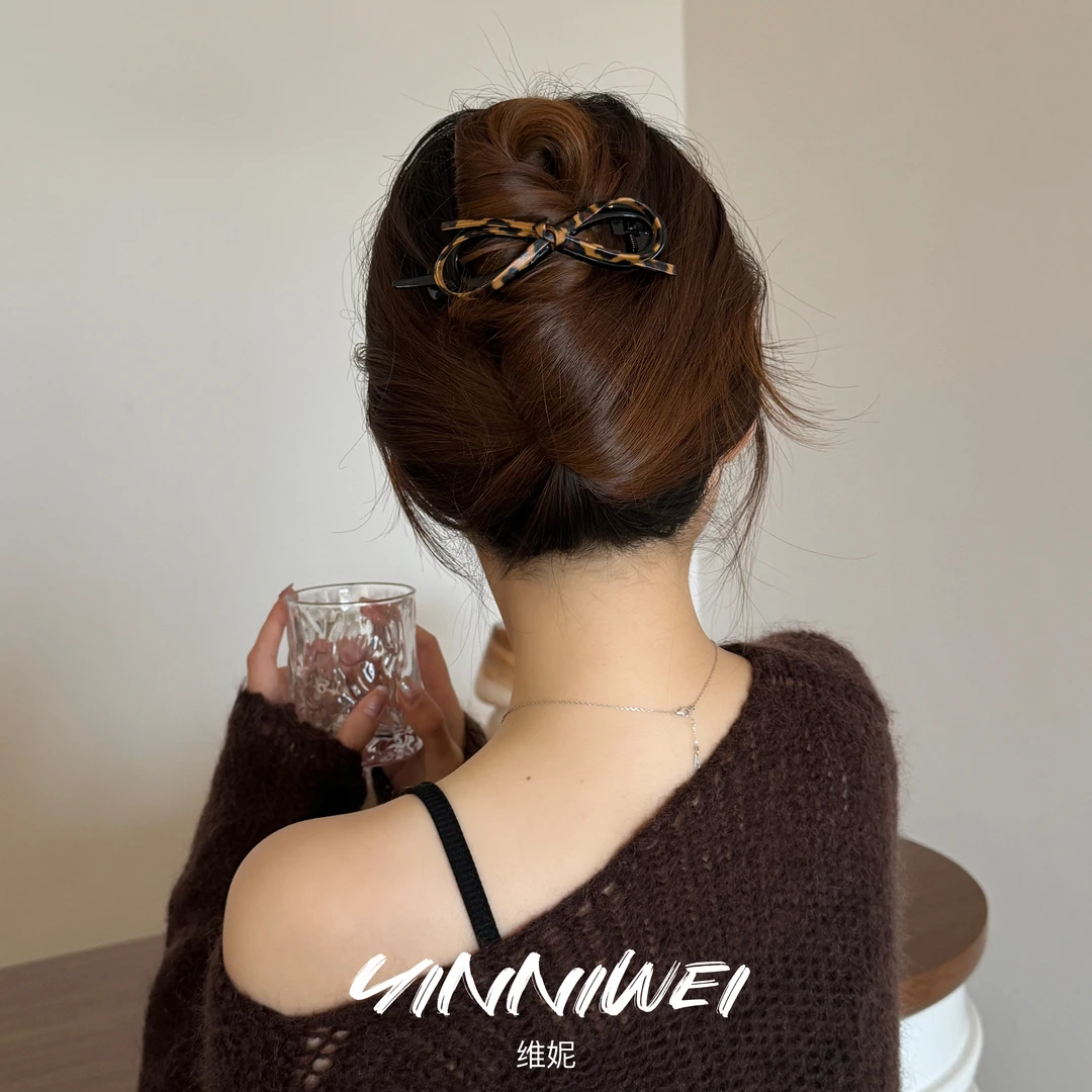 气质皮质蝴蝶结扭扭夹后脑勺高级感一字夹时尚甜酷发饰豹纹蝴蝶结