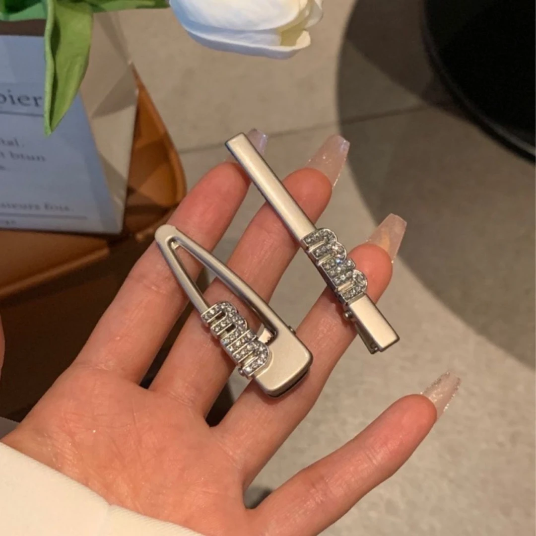 闪闪锆石字母发夹简约小众百搭刘海夹碎发夹侧边夹ins