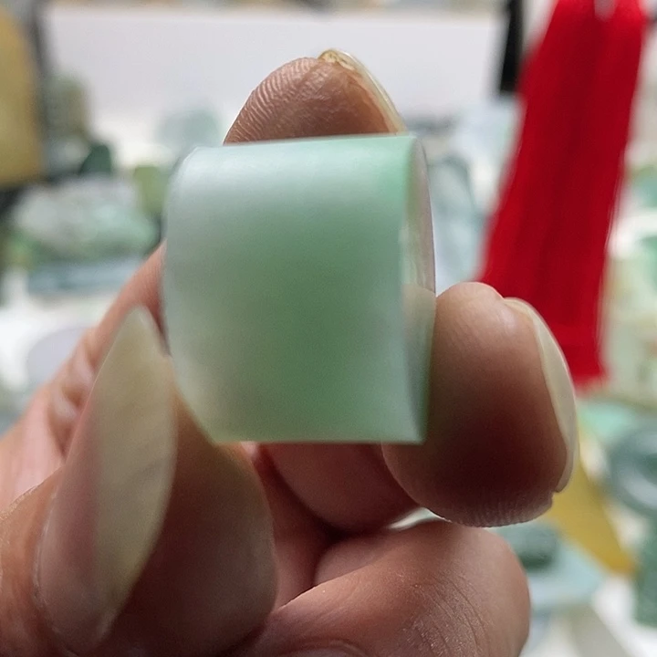 定制翡翠未镶嵌多