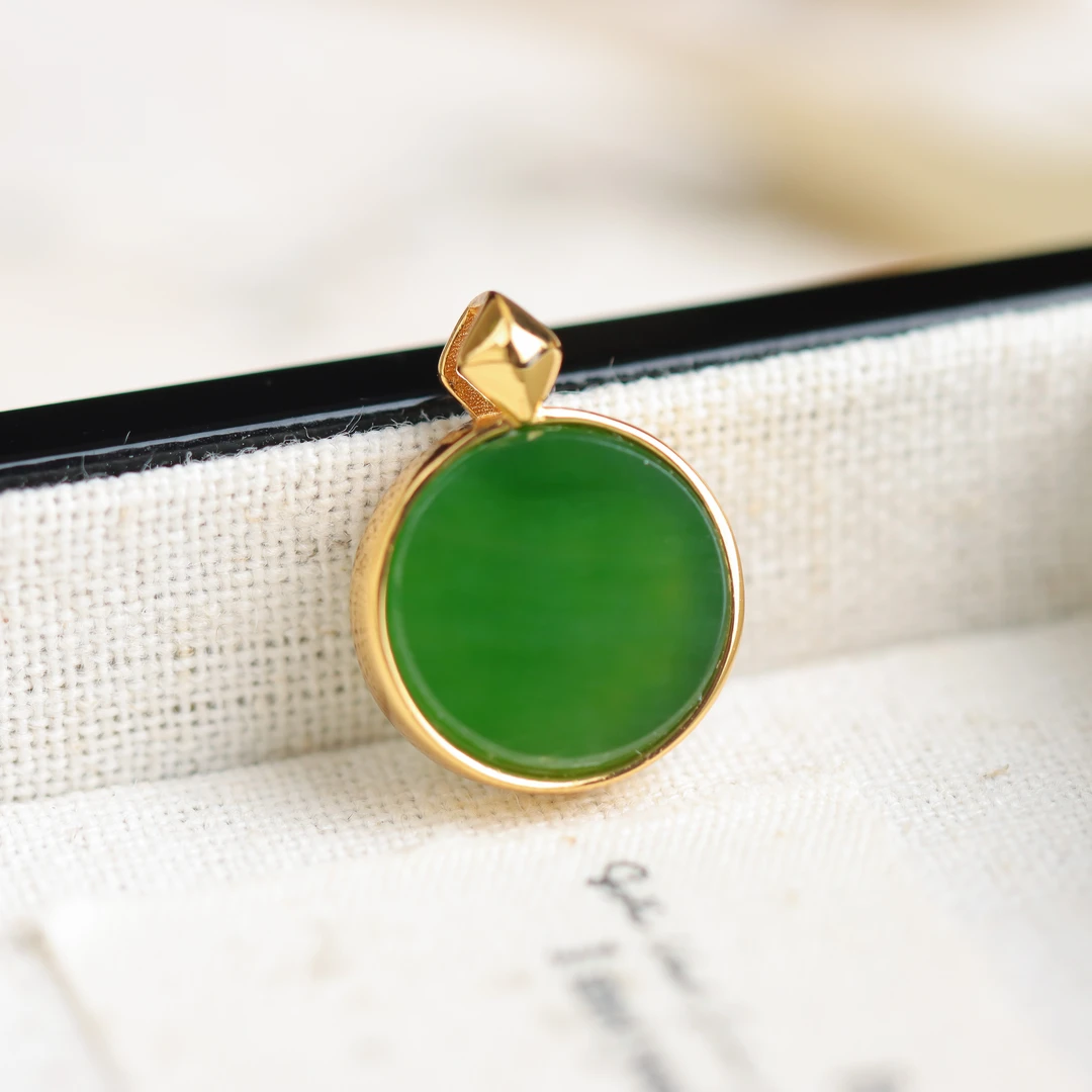 S925银镀金镶嵌碧玉圆牌无事牌百搭送礼女款吊坠不含链