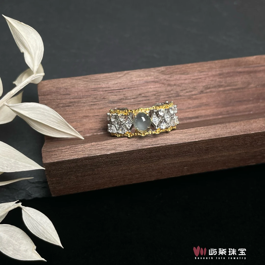 【要努力】D064 翡翠银925镶嵌 金色边蓝冰蛋宽闪开口指