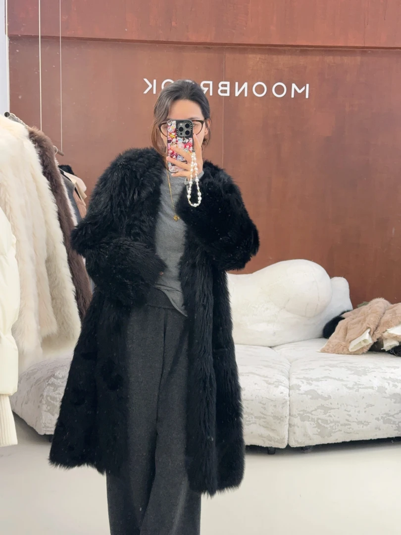 MoonBrook【暗夜】2025新款托斯卡纳羊皮毛一体长款女外套