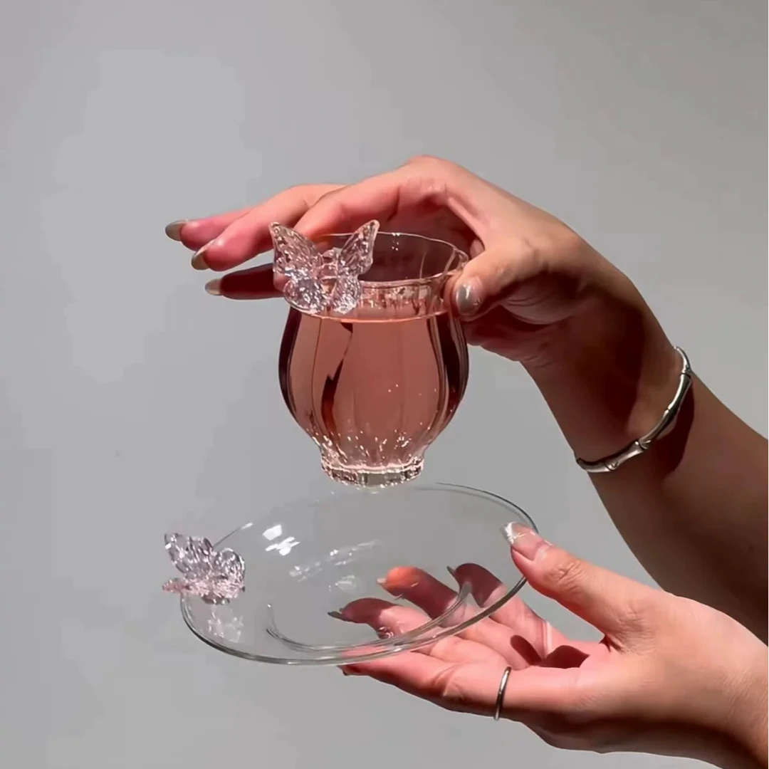 G215粉色少女系浮雕蝴蝶水晶玻璃耐热玻璃茶杯4297