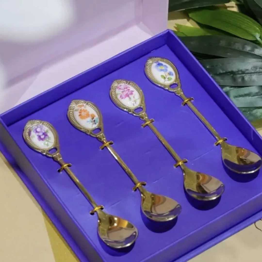J28法国轻奢品牌手绘四季花复古高档咖啡勺搅拌勺4298