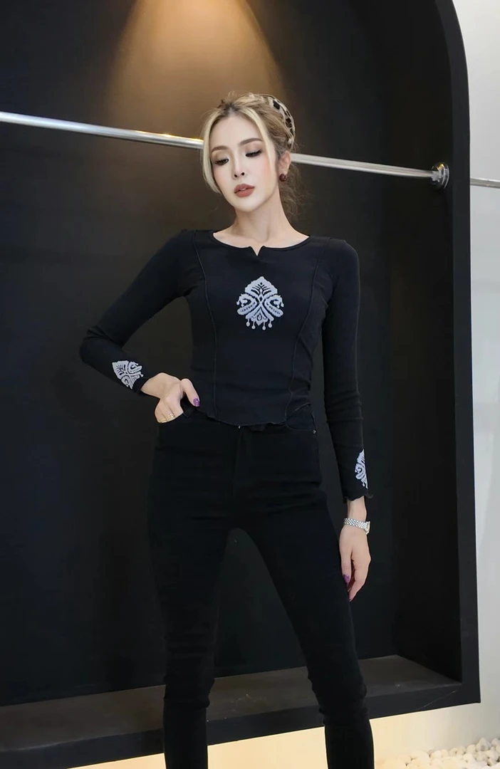 GIFLONA atlas 打底衫