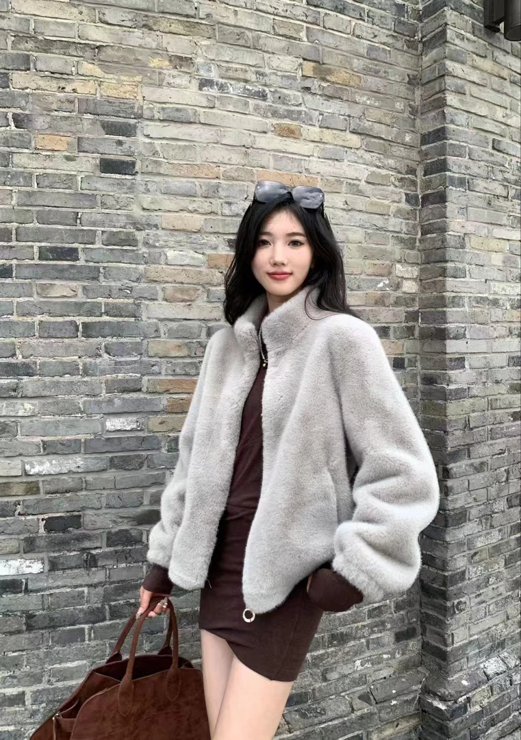 美拉德咖！气质轻奢时尚百搭毛毛外套保暖休闲短外套女【1A06】