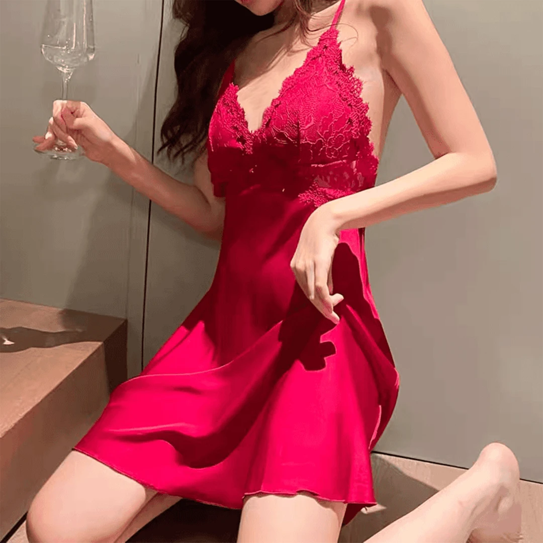 【夜不能寐】夏季薄款显瘦气质轻奢时尚美背女士黑色露背纯欲风睡裙