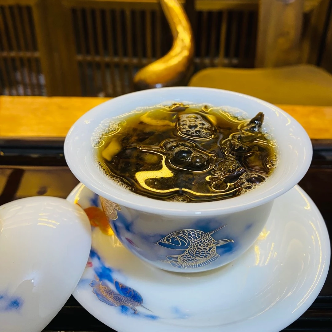 2025年（11.25茶王单株春茶）200克饼茶（6片）