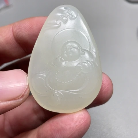 和田玉颈饰未镶嵌会***鱼