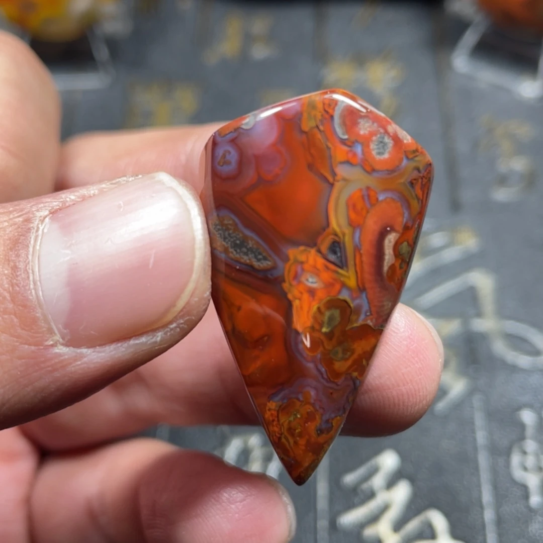 【闪购商品】玛瑙/玉髓颈饰未镶嵌知****乐