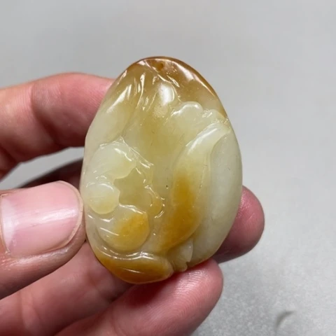 和田玉吊坠(不含链)未镶嵌辉*
