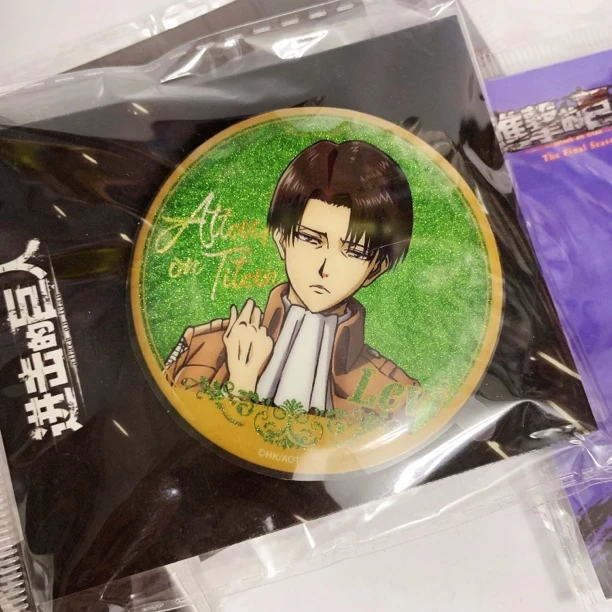 正品进击的巨人 动漫周边吧唧徽章 三笠利威尔艾伦谷子现货