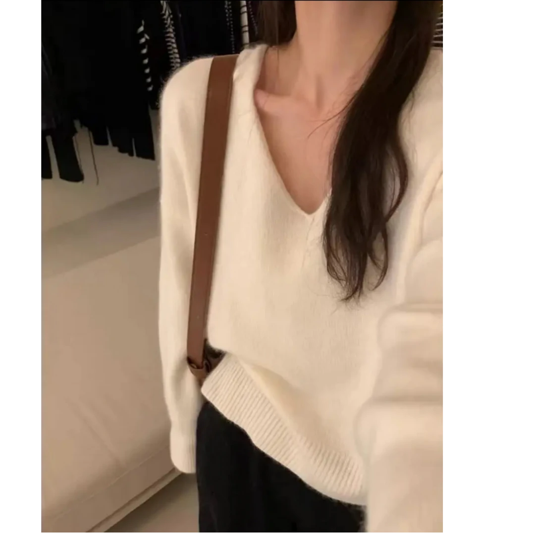 V领针织衫女秋季软糯糯毛衣2024新款打底衫宽松长袖上衣