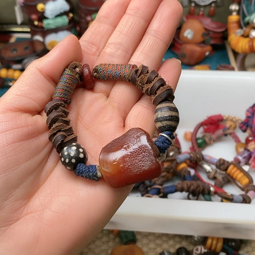 【闪购商品】蜜蜡手绳未镶嵌滕*?